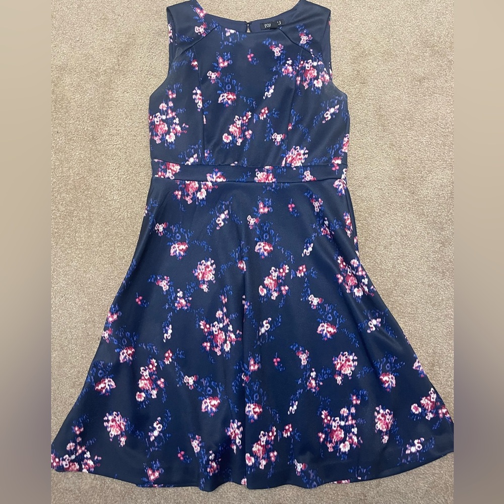 Roz & Ali - Dress